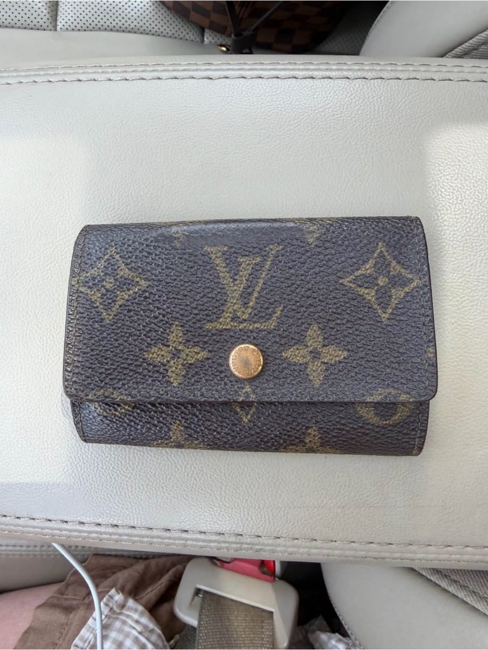 Louis Vuitton Brown Monogram 6-Key Holder